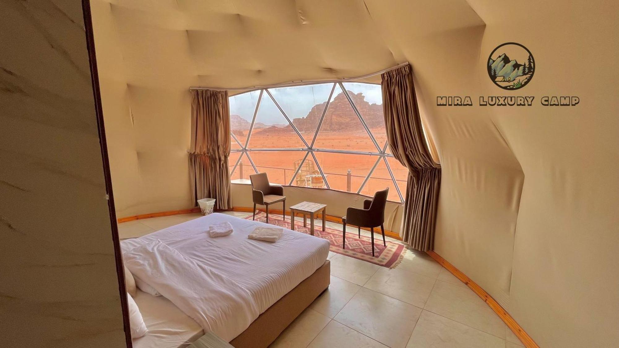 Rum Maria Luxury Camp & Bubble Rooms Wadi Rum Esterno foto